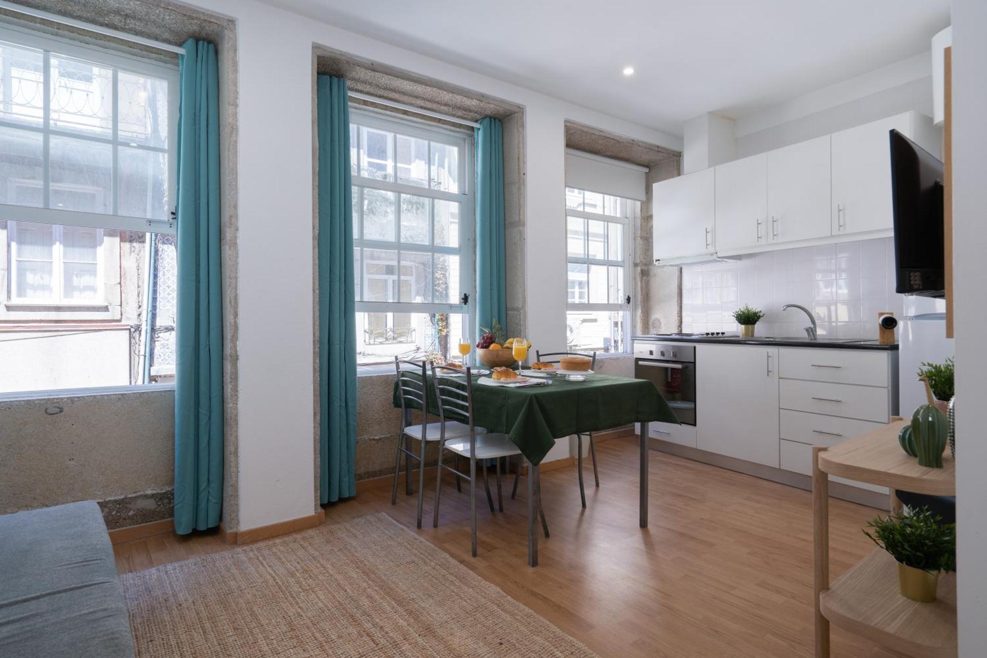 Apartamento Host Wise - Colorful Fresh Flats - Batalha OOporto Habitación foto
